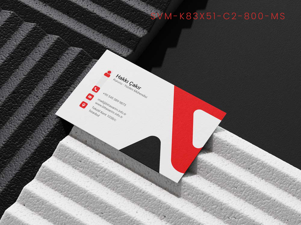 Sıvama Kartvizit, 8.3 x 5.1 cm boyutlarında, çift yön baskılı, 800 gr. mat kuşe kağıda basılmış, mat selefonlu, çift yön kabartma laklanmış ve düz kesimlidir. Kurumsal kimliğinizi yansıtan, profesyonel bir görünüme sahip kartvizitler için idealdir.